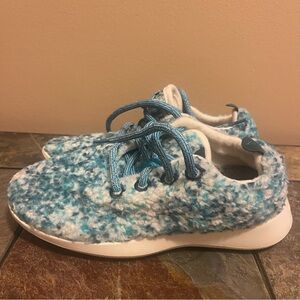 Allbirds Women’s Sneakers in Blue and White